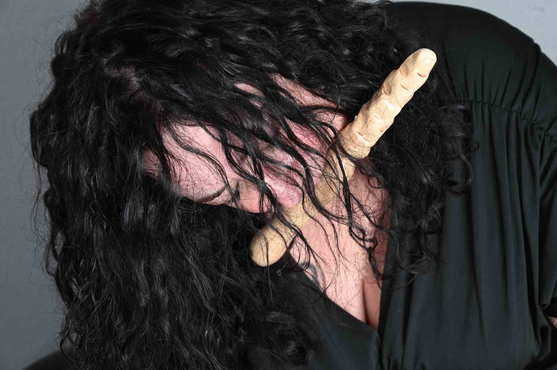 DildonischeKunst sucht ein Model oder Paar